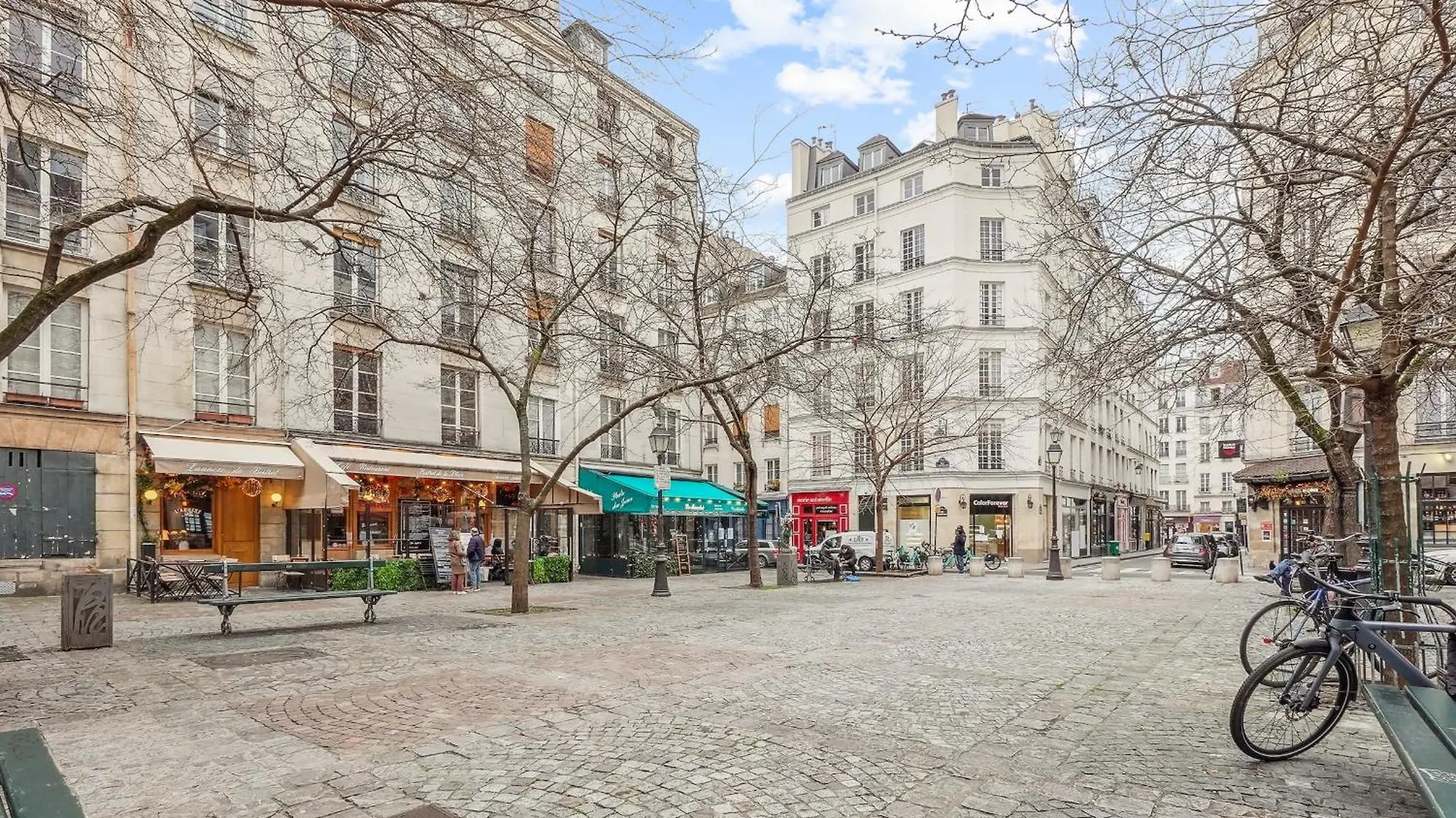 Apartment Place Des Vosges & Le Marais - Cityapartmentstay Paris