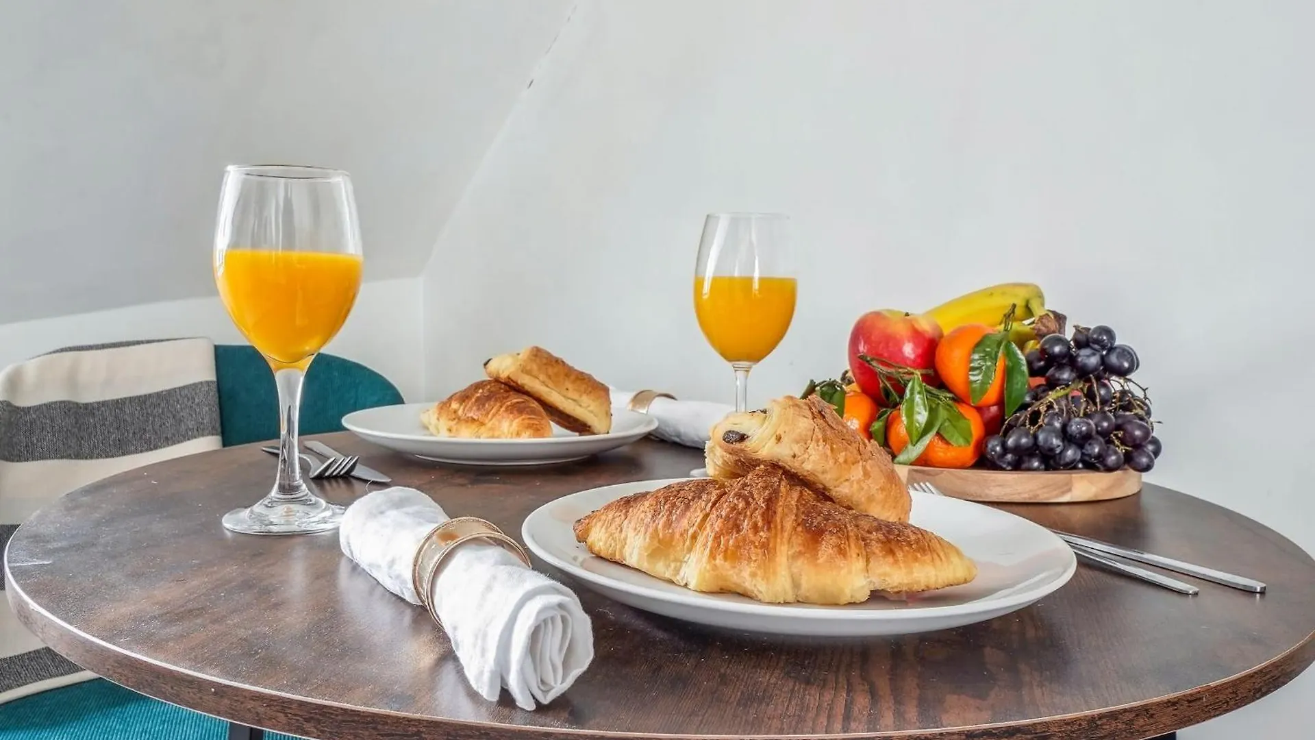 Place Des Vosges & Le Marais - Cityapartmentstay Apartment Paris