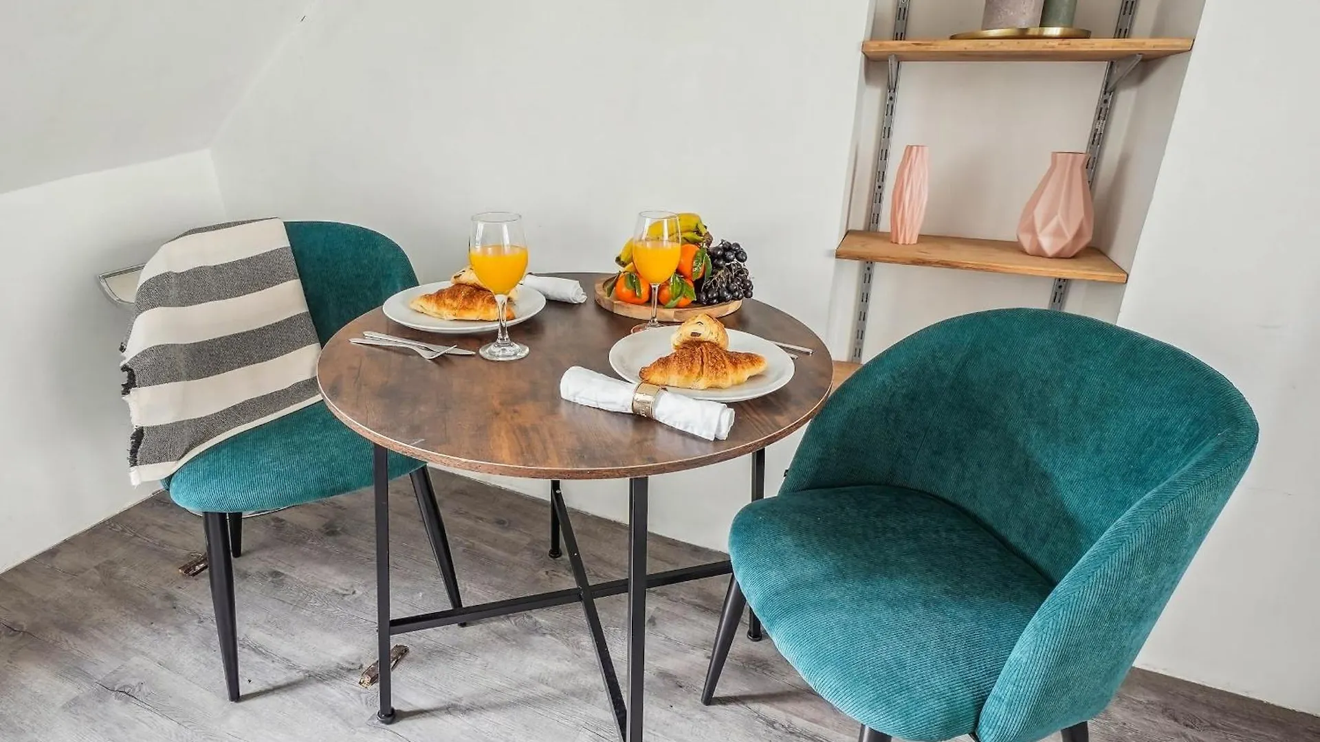 Place Des Vosges & Le Marais - Cityapartmentstay Apartman